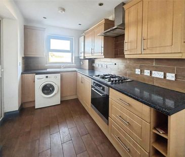 3 bedroom terraced house to rent - Photo 6
