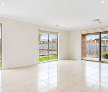 Spacious Family Living in Berwick Waters Estate - Photo 2