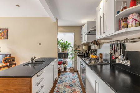 Weir Road, London SW12 - Photo 4