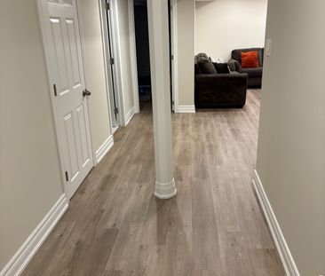 For Lease - 5972 Manzanillo Crescent, Mississauga, Ontario - Photo 2