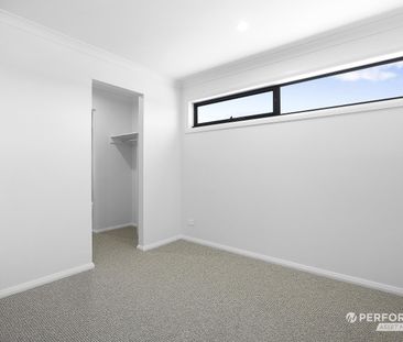1/122A Neale Street, Flora Hill VIC 3550 - Apartment For Rent | Domain - Photo 3