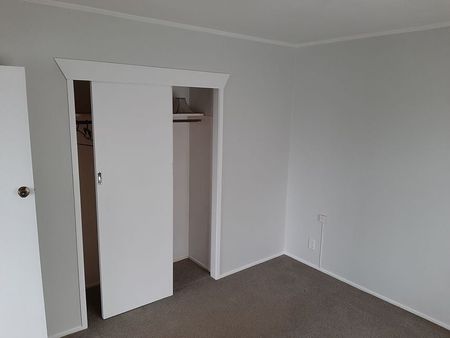 2 Bedroom Unit in Totara Vale Glenfield - Photo 4