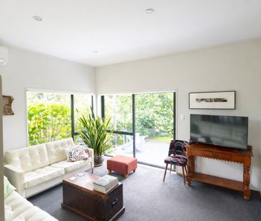 Lovely On Lovelock - Photo 1