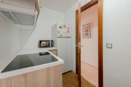 Calle de Pérez Ayuso, Madrid, Community of Madrid 28002 - Photo 3