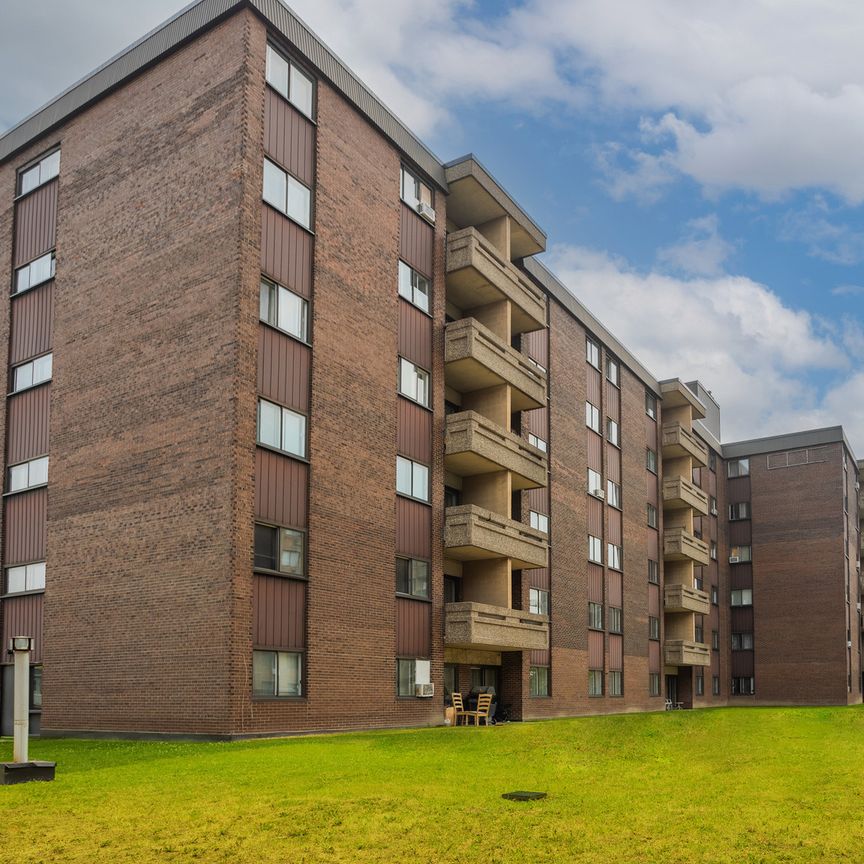 3.5 - 2705 MODUGNO, Saint-Laurent Montreal - Photo 1