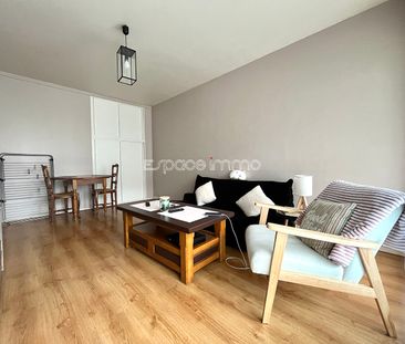 Location Appartement 3 pièces 60m² MONT ST AIGNAN 76130 - Photo 2