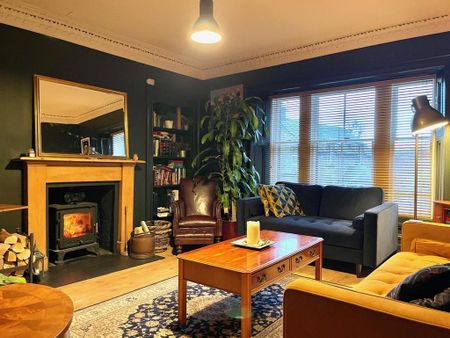 4 bedroom apartment to rent - Photo 2