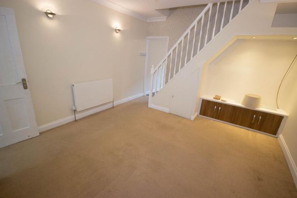 2 bedroom terraced house to rent - Photo 1