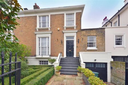 4 bedroom semi-detached house to rent - Photo 3