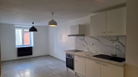 Location Appartement 4 pièces 71m² - Photo 2