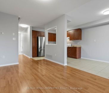 For Lease - 110 Expedition Crescent, Whitchurch-Stouffville, Ontario - Photo 1