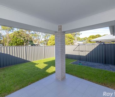BEAUTIFUL BRAND NEW 3 BEDROOM VILLA!! - Photo 2