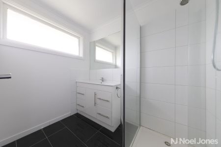 2/3 - 7 Stevens Road, VERMONT - Photo 2