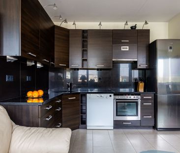 Do wynajęcia gustowny apartament blisko metra - Zdjęcie 3
