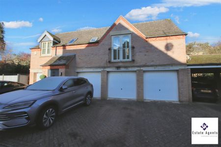 4 Bedroom House - Townhouse To Let - Photo 5