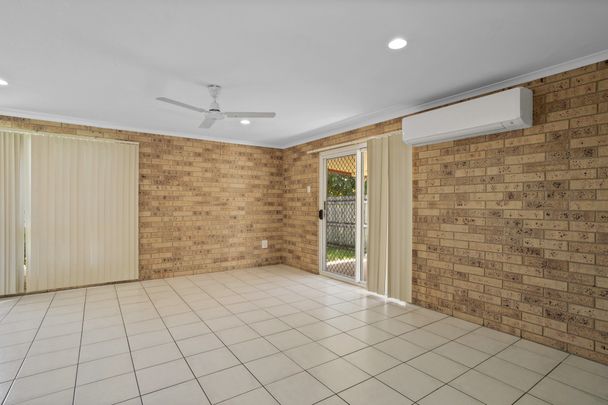 Cute and convenient location - Photo 1