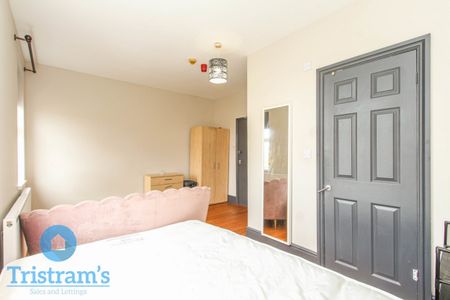1 bed Shared House for Rent - Photo 2