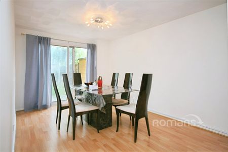 Greenfields, Maidenhead, SL6 - Photo 3