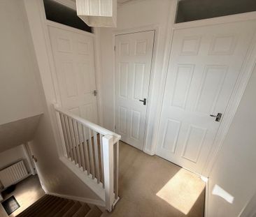 2 bedroom terraced house to rent - Photo 2