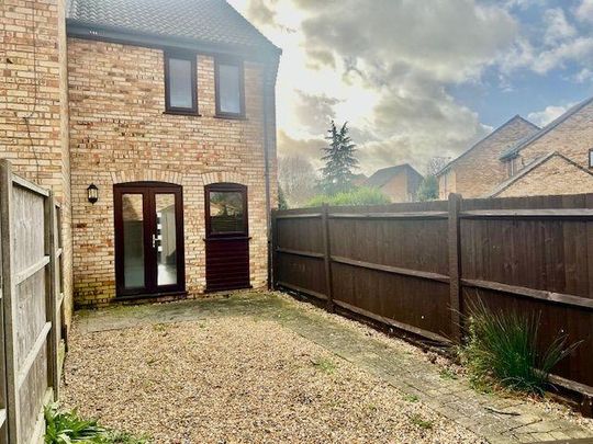 2 bedroom end of terrace house to rent - Photo 1