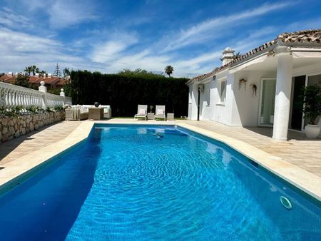 Luxury Villa for rent in Mijas Costa, Spain - Photo 3