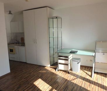 Trier-Kürenz, möbliertes, modernes Appartement mit Balkon u. PKW-SP... - Photo 4