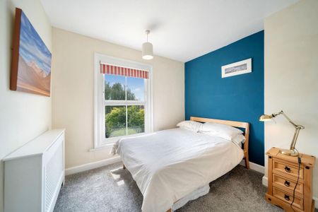 3 bedroom terraced house to rent - Photo 4