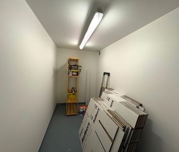 Moderne 3-Zimmer Dachgeschoss Wohnung mit Dachterrasse in Oldenburg - Photo 4