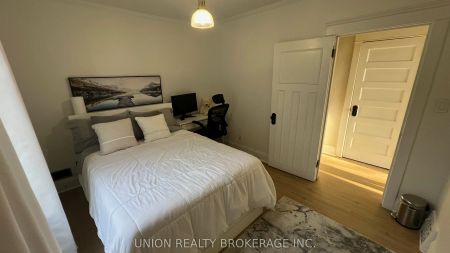 96 Hollywood Crescent - Photo 4