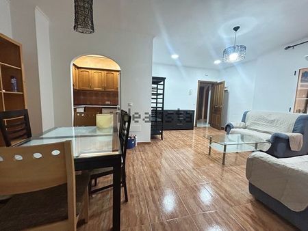 Alquiler de piso en Calle la Felicidad - Photo 4