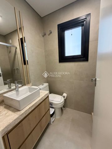 Apartamento com 2 quartos e 70m² para alugar em Centro, Gramado. - Foto 2