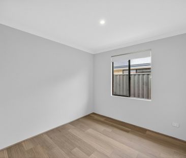 Modern Dual-Living Home in Growing Ravenswood - Photo 4
