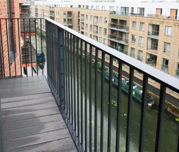 1 bedroom in a flat share to rent - Photo 1