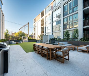 302B/72 Ascot Vale Road, Flemington VIC 3031 - Photo 4