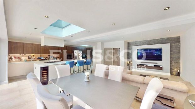 4 bedroom semi-detached house to rent - Photo 1