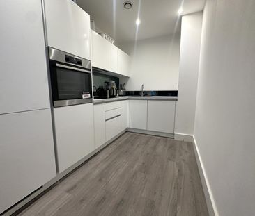 High Street, Staines - 1 bedroomProperty for lettings - Seymours - Photo 5