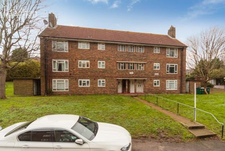 4 bedroom flat to rent - Photo 3