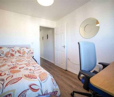 Meadow Way, Caversham, Reading, Berkshire, RG4 - Photo 6