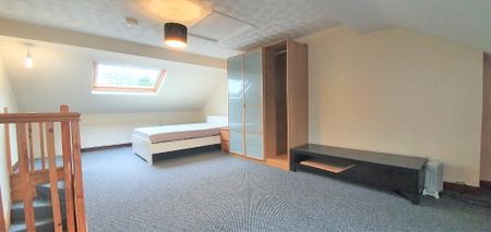 3 Hillhead Road, Ballyclare, BT39 9DS - Photo 3