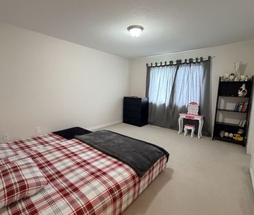 For Lease - 151 Cranesbill Road, Kanata, Ontario - Photo 3