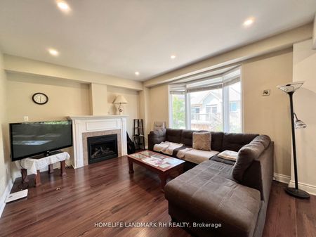 For Lease - 4637 Cornerstone Drive, Burlington, Ontario - Photo 2