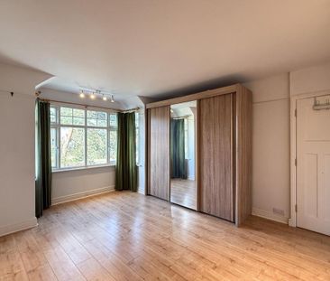 4 bedroom semi-detached house to rent - Photo 5