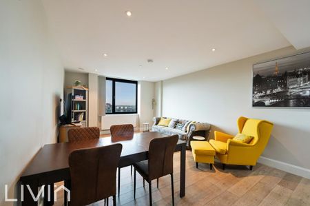 2 bedroom flat to rent - Photo 2