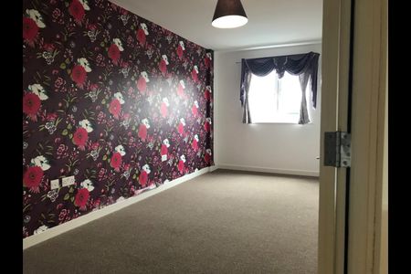 2 Bed Flat, Woodall Court, CR0 - Photo 4