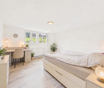 Newly renovated 5.5-room apartment with modern living comfort - Photo 3