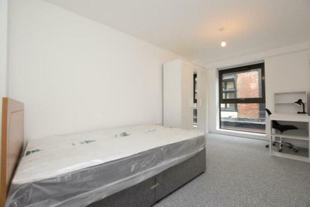 3 bedroom flat to rent - Photo 1