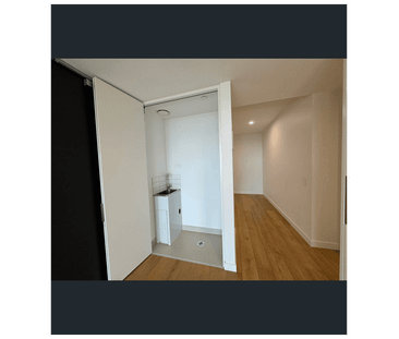 2B2B1C with 1 study 3 Young Street, Box Hill, VIC 3128 Unfurnised o... - Photo 5