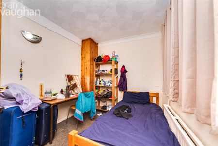 5 bedroom semi-detached house to rent - Photo 4