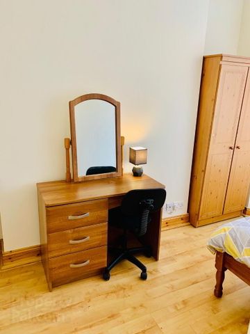 Eblana Street, WIFI Included, All Bills Included, BT71LD, Belfast - Photo 3