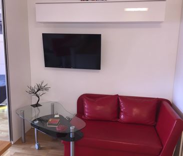 Skebokvarnsvägen, Bandhagen - Photo 1